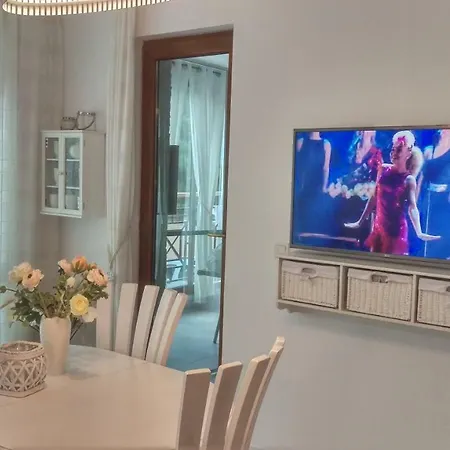 Luxury Sunrise Complex アパート